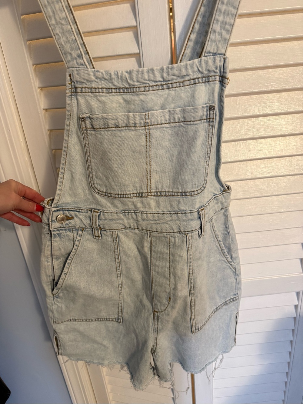 WeWoreWhat Light Denim Overall Shorts size small